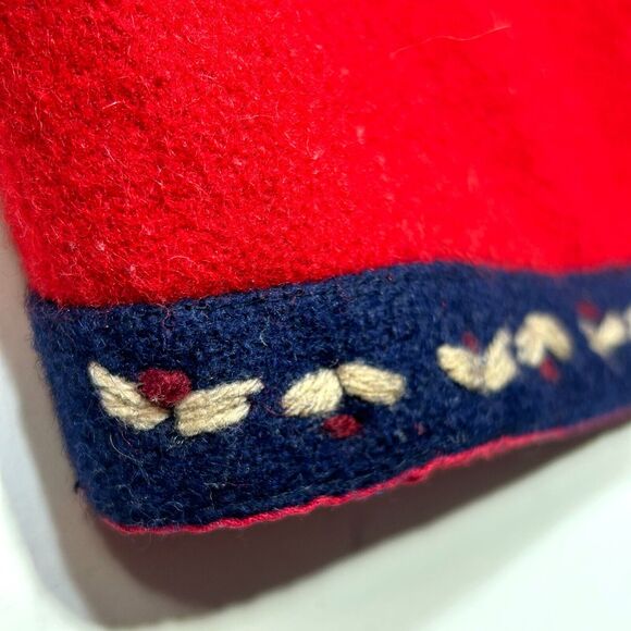 Erika Classics Wool Blend Vest Womens Sz L Metal Button Red Floral Embroidery - Picture 10 of 11